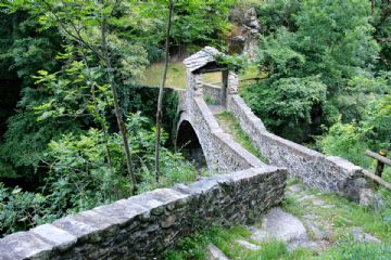 Pont Moretta (foto di Alessandro Vecchi CC-BY-SA 2016)