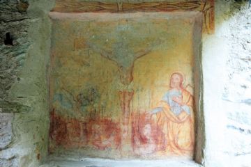 Affreschi oratorio-porta (foto di Alessandro Vecchi CC-BY-SA 2016)